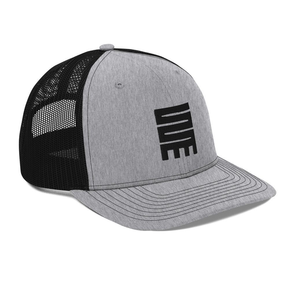 AZONTO Versatile T-Cap bg